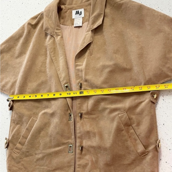 Vintage MJ Seattle Tan Faux Suede Half Sleeve Jacket Women’s Small Made in USA - Picture 9 of 12